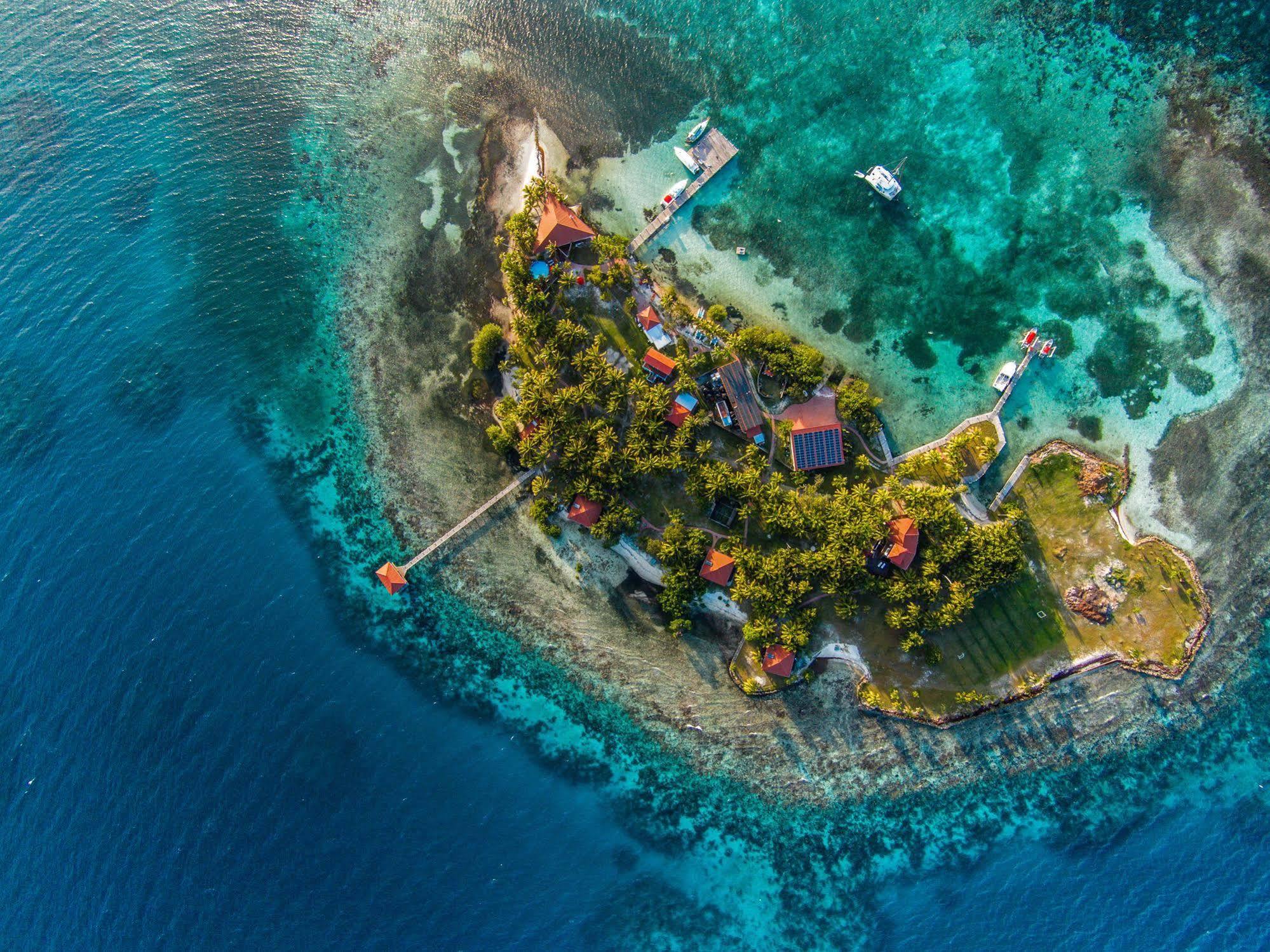Hatchet Caye Island Resort (Adults Only) Placencia Exterior photo