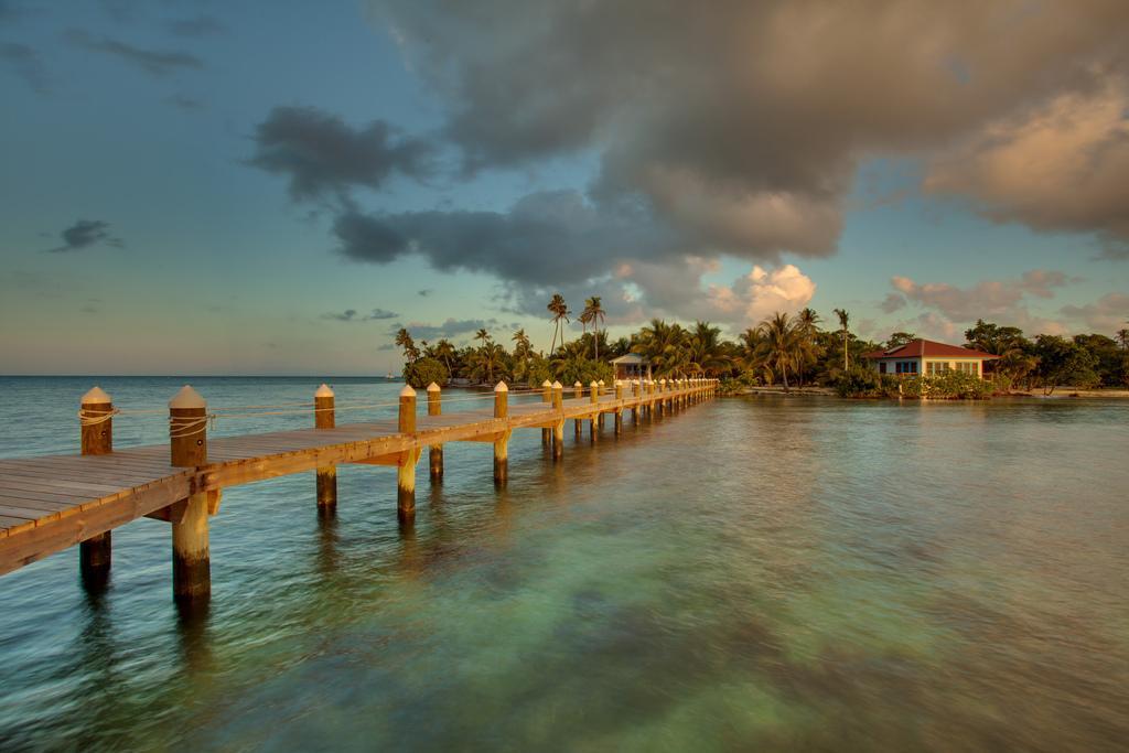 Hatchet Caye Island Resort (Adults Only) Placencia Exterior photo